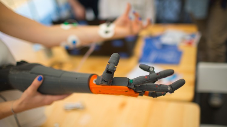 Bionic Arm Mastery with Arduino
